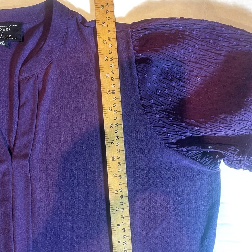 Flower & Feather Plum Purple Blouse Plus Size Short Sleeves Casual Size 3X - Picture 8 of 13